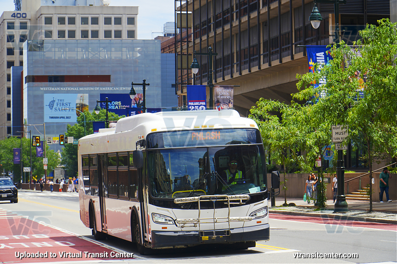 Krapf's Transit 1420 on PHLASH
PHLASH Downtown Loop
New Flyer XD40
Keywords: PHLASH;New Flyer XD40