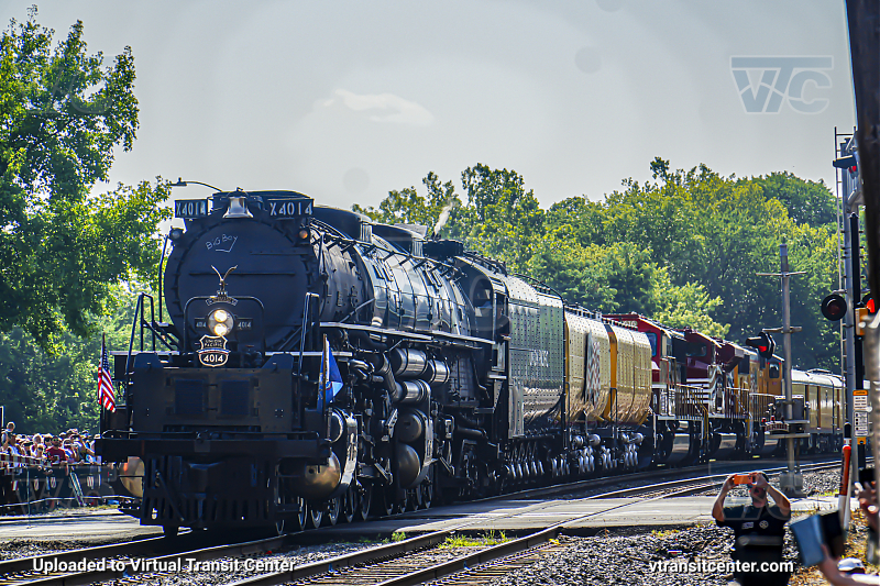 Union Pacific "Big Boy" 4014
The world's largest operating Steam Engine, known as Big Boy, Operating through Pottstown, PA, with hundreds of enthusiasts cheering it on!
Keywords: UP Big Boy;Union Pacific Big Boy;Union Pacific;Steam Engine;Locomotive;Pottstown
