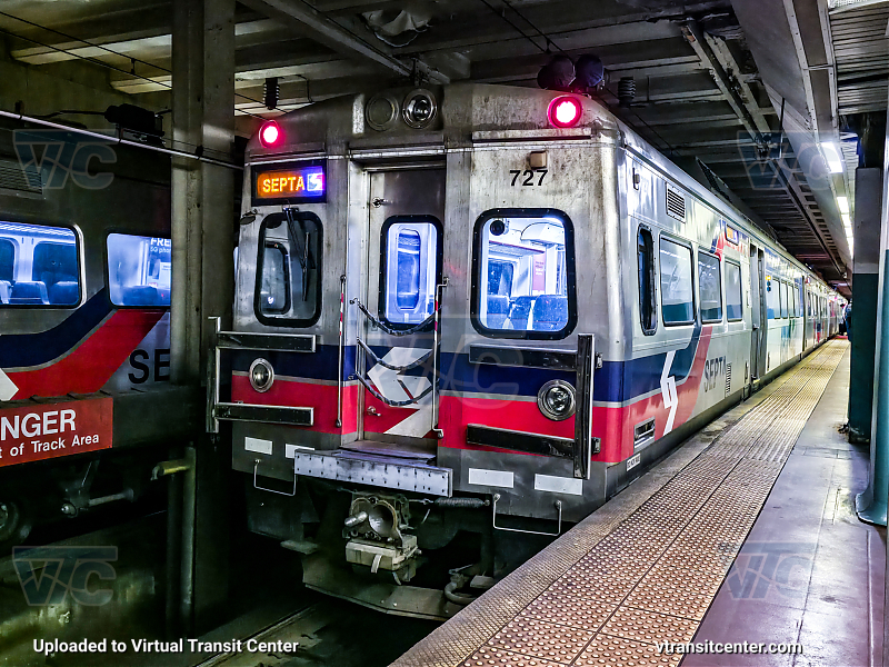 SEPTA Silverliner V 727
Suburban Station
Hyundai-Rotem Silverliner V
