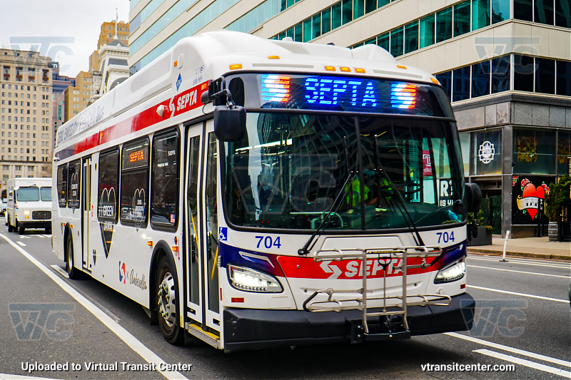 SEPTA XHE40 704 on Route 32
Route 32 to Ridge-Lyceum
Keywords: SEPTA Bus;Hydrogen Fuel Cell;New Flyer XHE40;Zero Emissions Bus