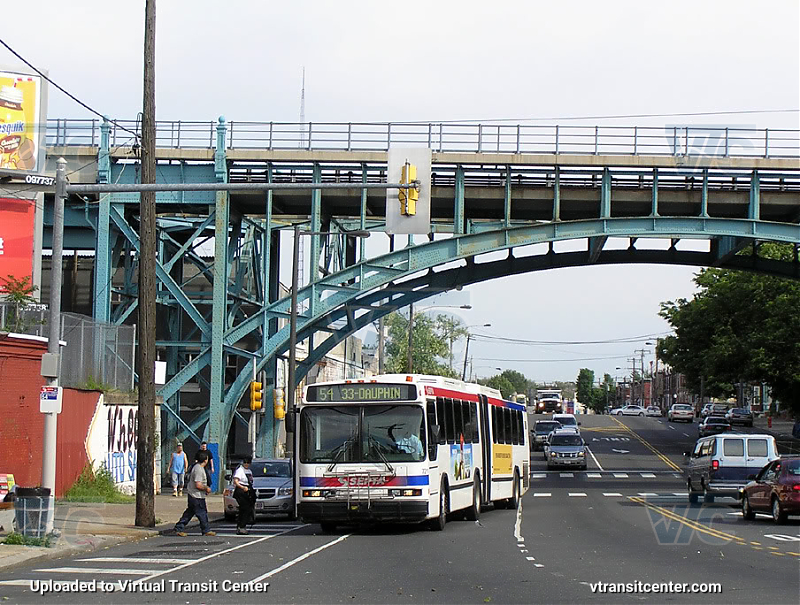 SEPTA 7211 on Route 54
Route 54 to 33rd-Dauphin
