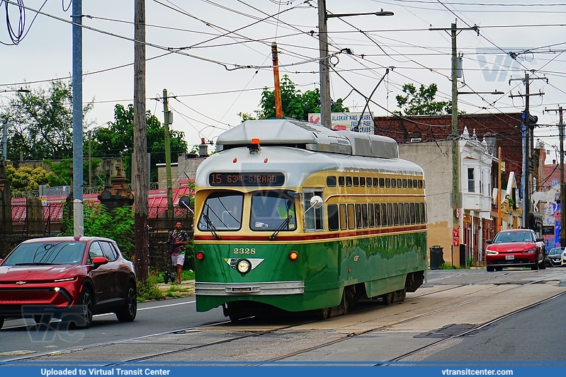 SEPTA Trolley PCC-II 2328 on Route G1
Signed up as Route 15 to 63rd-Girard
St. Louis Car Co. PCC-II
Keywords: SEPTA Trolley;PCC-II