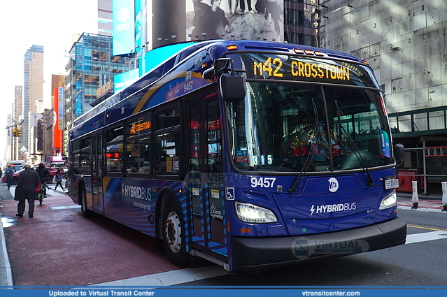 MTA New York City 9457 on route M42
M42 Crosstown
New Flyer XDE40
42nd Street at Broadway, Manhattan, New York City
