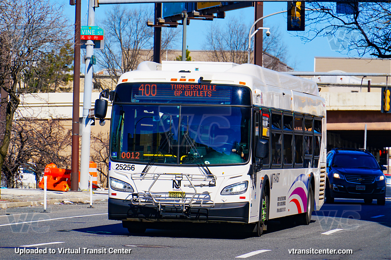 NJ Transit 25264 on Route 400
Route 400 to Turnersville GP Outlets
Keywords: NJTBus;NJ Transit;New Flyer XD40