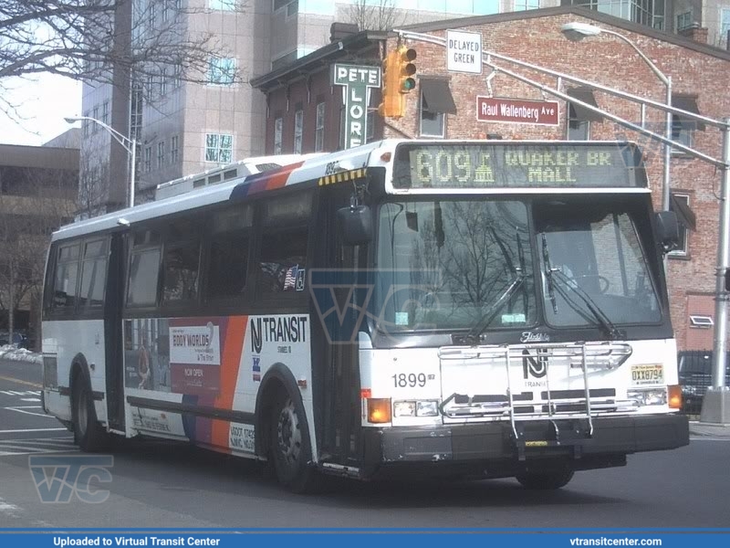 NJ Transit 1899 on Route 609
Route 609 Quaker Bridge Mall
Flxible Metro-D
Trenton Transit Center, Trenton, NJ
November 11th, 2009
Keywords: NJTBus;MetroD