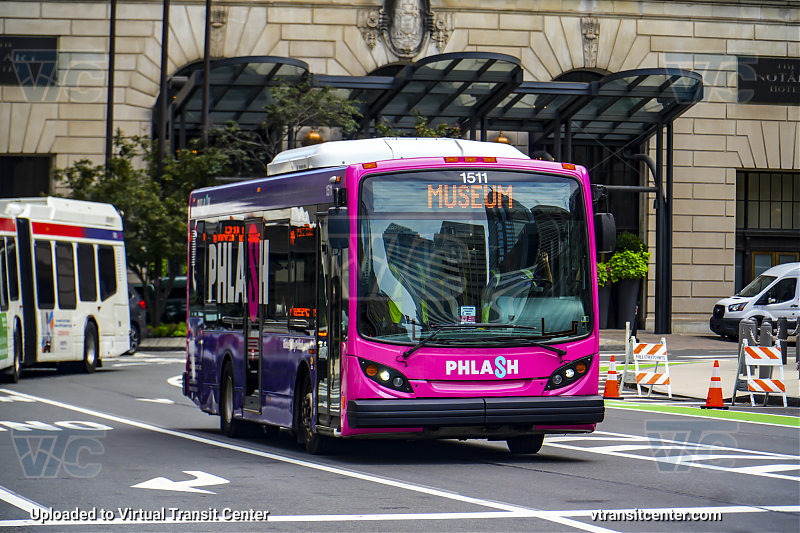 Krapf's Transit 1511 on PHLASH West Loop
coming back from a break
Keywords: PHLASH Downtown;West Loop;Krapfs Transt