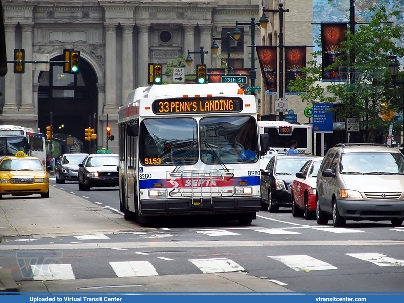 SEPTA 8280 on Route 33
Route 33 to Penn's Landing
New Flyer DE40LF
June 27th 2011
Keywords: SEPTA;DE40LF
