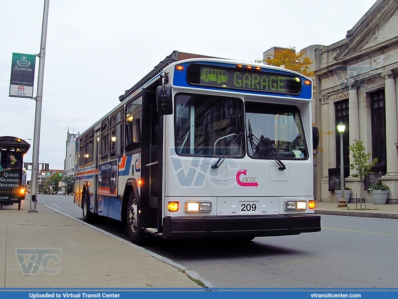 COLTS 209
Garage
Gillig Phantom
Wyoming Avenue North of Lackawanna St, Scranton, PA
October 22nd, 2011
