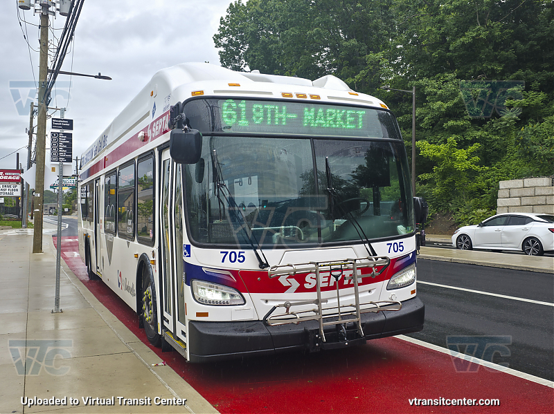 SEPTA XHE40 705 on Route 61
Route 61 to Manayunk
New Flyer XHE40
Keywords: SEPTA Bus;Hydrogen Fuel Cell;New Flyer XHE40;Zero Emissions Bus