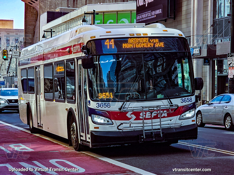 SEPTA 3658 on Route 44
Route 44 to Ardmore via Montgomery Avenue
New Flyer XDE40
Keywords: SEPTA;New Flyer Xcelsior;New Flyer XDE40