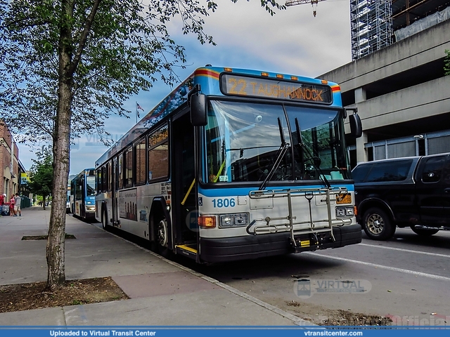 Tompkins Consolidated Area Transit - TCAT 1806 on route 22
22 via Taughanock Blvd
Gillig Low Floor
Ithaca Commons - Green Street, Ithaca, NY
Keywords: Tompkins TCAT;Gillig Low Floor