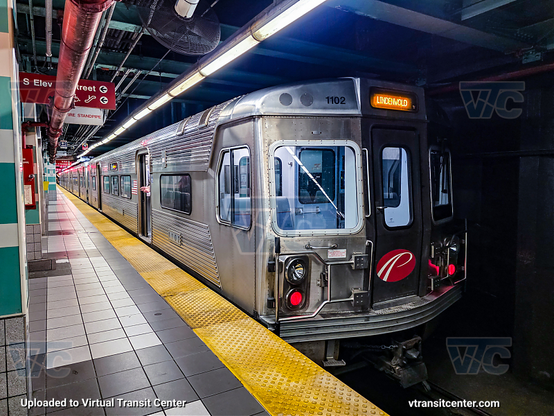 PATCO 1102 on Lindenwold Line
PATCO SpeedLine to Lindenwold
Alstom PATCO III
