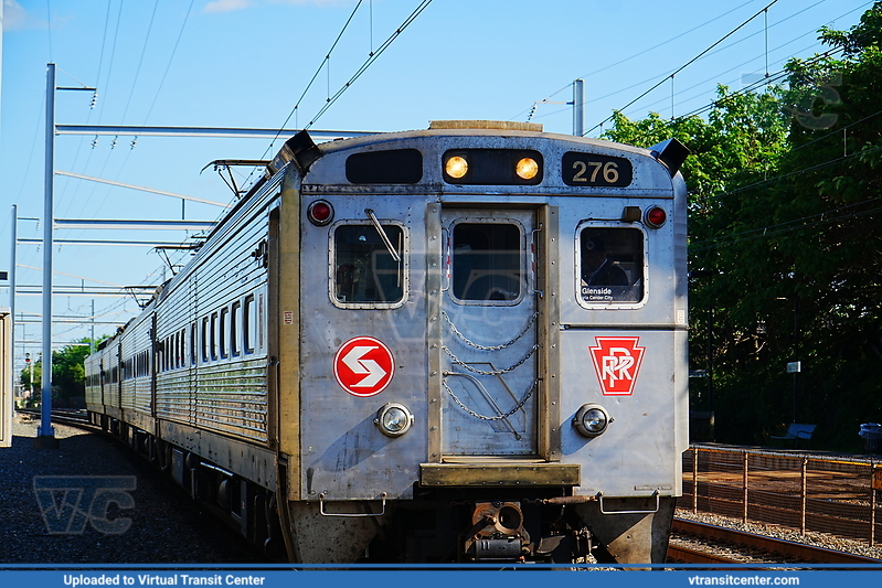 SEPTA Silverliner IV 276 Leading Glenside Local Train
Glenside Local via Center City
Pennsylvania Railroad Heritage car
GE Silverliner IV
Keywords: SEPTARR;GE