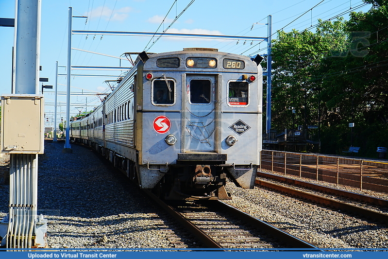 SEPTA Silverliner IV 280 Leading Lansdale Express Train
Lansdale Express via Center City
Reading Railroad Heritage Car
GE Silverliner IV

Keywords: SEPTARR;GE