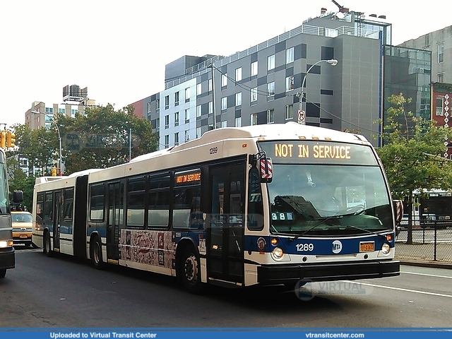 MTA New York City 1289 Not In Service
Not In Service
NovaBus LFS Articulated
Pike and East Broadway, Manhattan, New York City, NY
September 30th, 2015
Keywords: Novabus;LFSA;LF62102