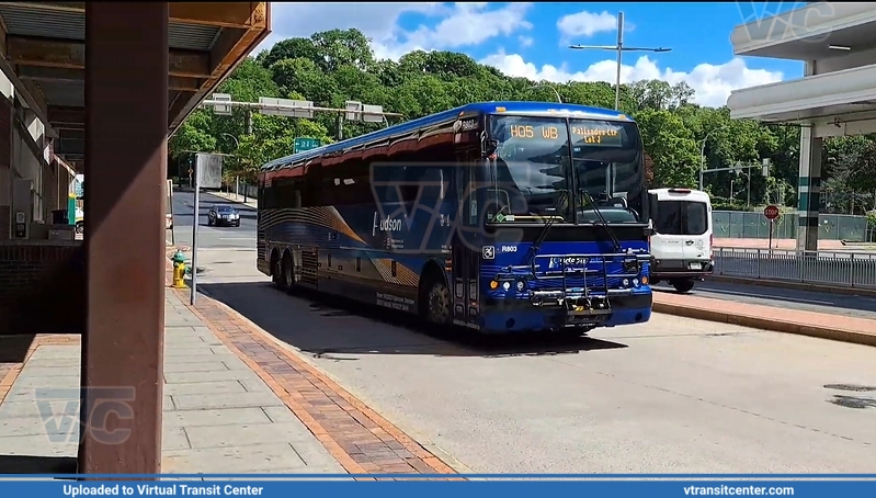 Hudson Link R803 on H05
H05 WB to Palisades Center Lot J
Prevost X3-45
White Plains TransCenter Garage - Morris St, White Plains, NY
