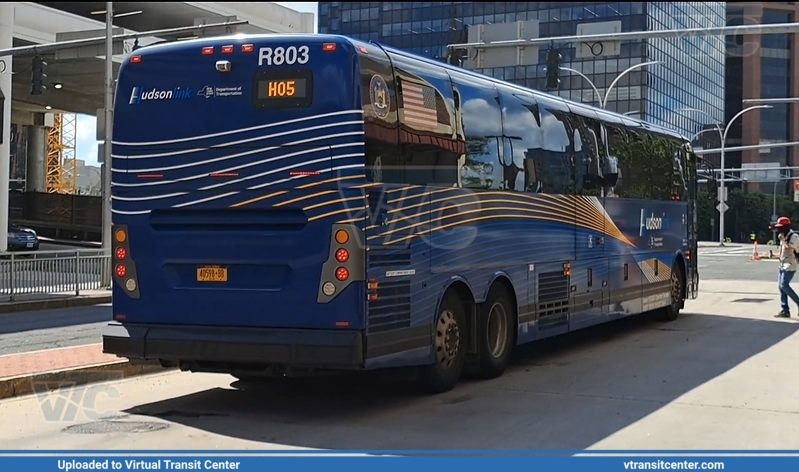 Hudson Link R803 on H05
H05 WB to Palisades Center Lot J
Prevost X3-45
White Plains TransCenter Garage - Morris St, White Plains, NY
