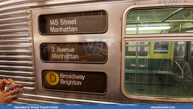 R32 D train 
R32 D train 
