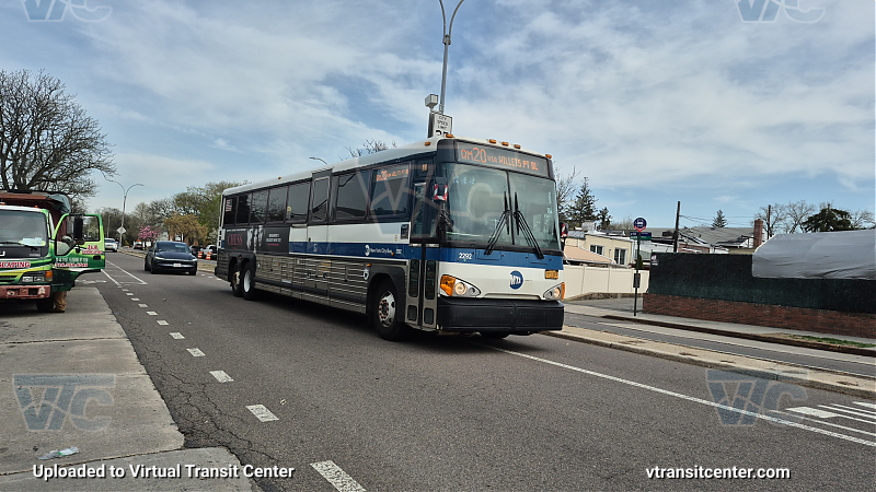 MTA Bus Company #2292 on the QM20
MTA Bus Company #2292 on the QM20
