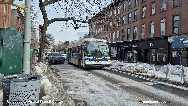 2015 NFI XD40 #7332 on the T475 F/G train shuttle
2015 NFI XD40 #7332 on the T475 F/G train shuttle
