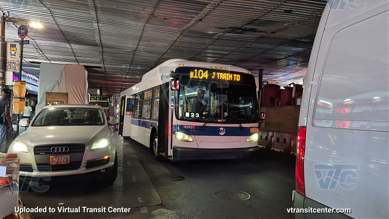 2011 NFI XD40 #4895 on the B104 J shuttle
2011 NFI XD40 #4895 on the B104 J shuttle
