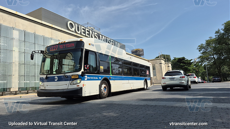 MTA New York City 7428 on the Q127 Dragon Boat Shuttle 
2015 NFI XD40 #7428 on the Q127 Dragon Boat Shuttle 
