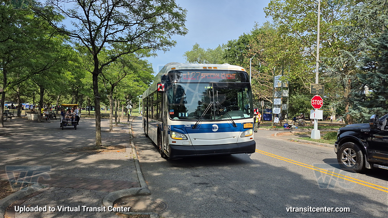 MTA New York City 7428 on the Q127 Dragon Boat Shuttle 
2015 NFI XD40 #7428 on the Q127 Dragon Boat Shuttle 
