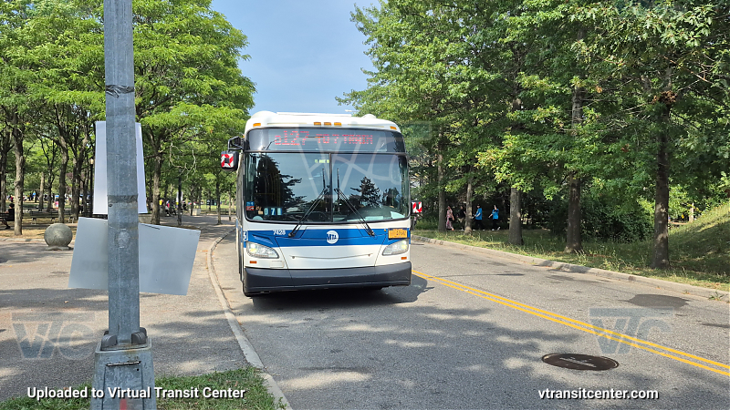 MTA New York City 7428 on the Q127 Dragon Boat Shuttle 
2015 NFI XD40 #7428 on the Q127 Dragon Boat Shuttle 
