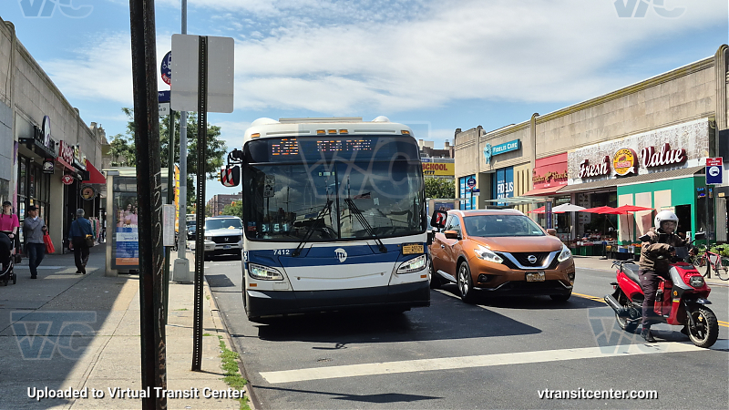2015 NFI XD40 #7412 on the Q38
2015 NFI XD40 #7412 on the Q38
