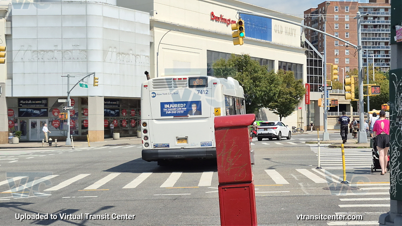 MTA New York City 7412 on the Q38
2015 NFI XD40 #7412 on the Q38
