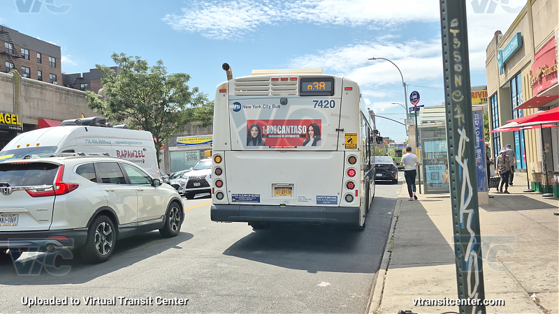 MTA New York City 7420 on the Q38
2015 NFI XD40 #7420 on the Q38
