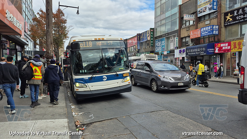 MTA New York City 7388 on the T321 7 shuttle (signed to Q118)
2015 NFI XD40 #7388 on the T321 7 shuttle (signed to Q118)
