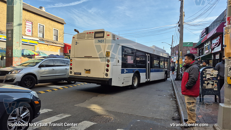 MTA New York City 7451 on the T324 7 shuttle
2015 NFI XD40 #7451 on the T324 7 shuttle
