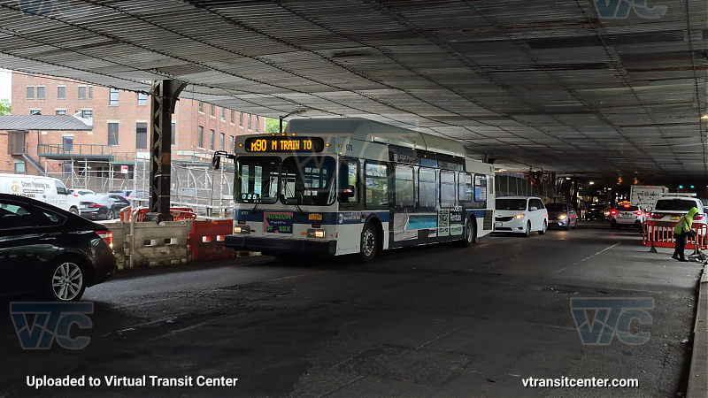 MTA New York City 670 on the B107 M shuttle 
2013 NFI C40LF #670 on the B107 M shuttle 
