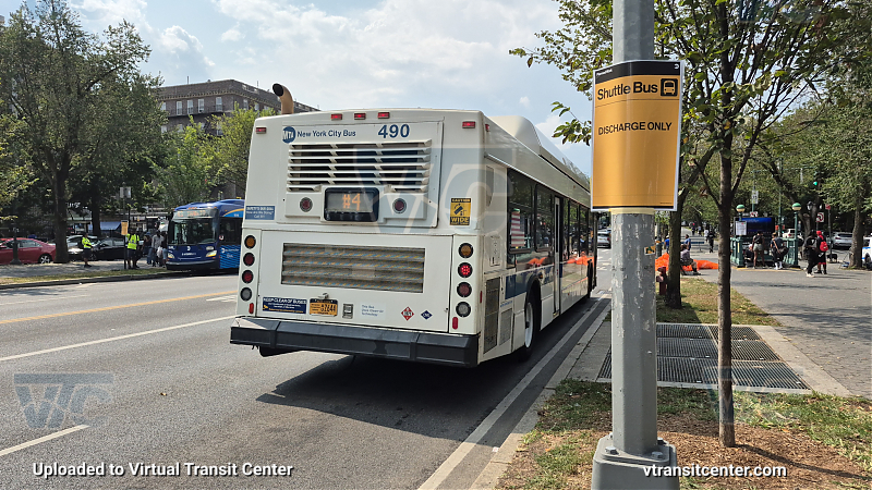 2012 NFI C40LF #490 on the 3/4 shuttle
2012 NFI C40LF #490 on the 3/4 shuttle
