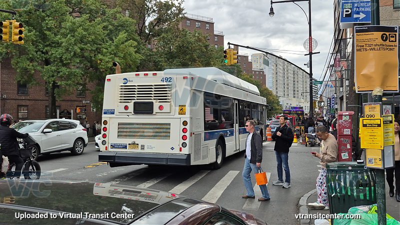 2011 NFI C40LF #492 on the T321 7 shuttle 
2011 NFI C40LF #492 on the T321 7 shuttle 
