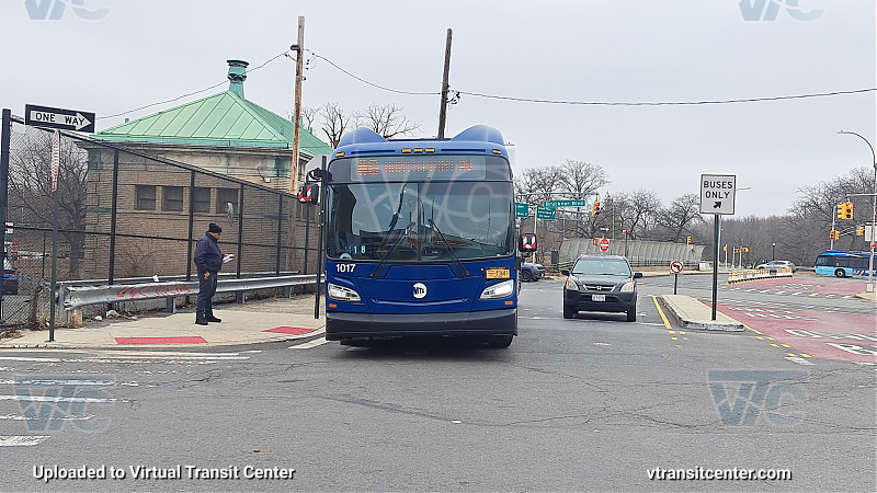 2018 NFI XN60 #1017 on the 6 shuttle
2018 NFI XN60 #1017 on the 6 shuttle
