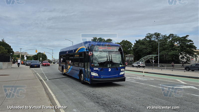 MTA Bus Company #9286 on the T300 E shuttle 
MTA Bus Company #9286 on the T300 E shuttle 
