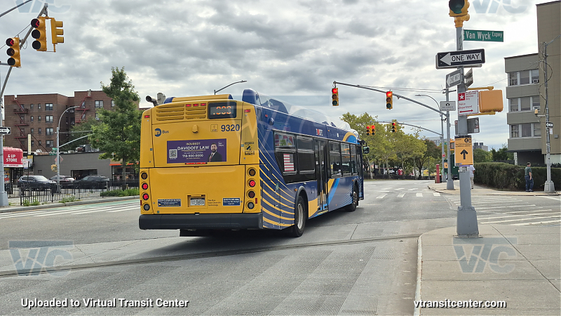 MTA Bus Company #9275 on the T300 E shuttle 
MTA Bus Company #9275 on the T300 E shuttle 
