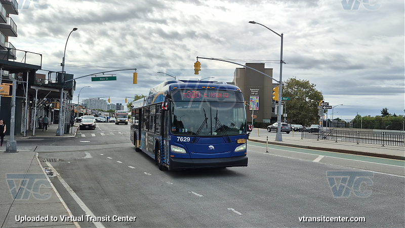 New York City Transit Bus #7629 on the T300 E shuttle 
New York City Transit Bus #7629 on the T300 E shuttle 
