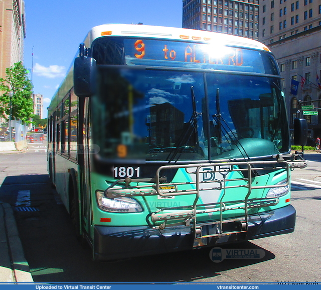 DDOT 1801 on route 9
2018 DDOT New Flyer XD40 on route 9 at Washington Boulevard and Michigan Avenue in Detroit, MI
Keywords: DDOT