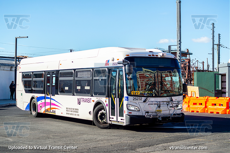 NJ Transit 25232 on Route 126
Route 126 New York 
Keywords: NJT Bus;NJ Transit;New Flyer XD40