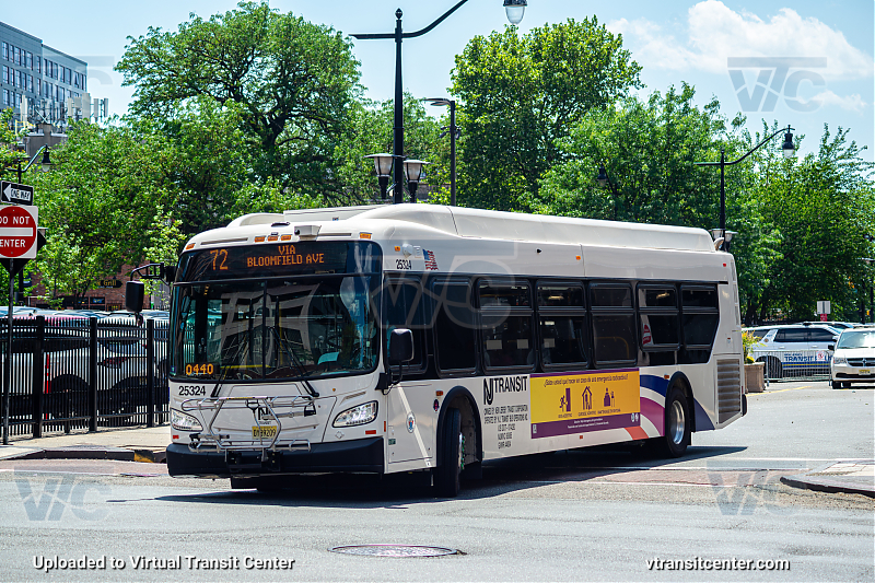 NJ Transit 25324 On Route 72
Route 72 Paterson Via Bloomfield Ave 
Keywords: NJT Bus;NJ Transit;New Flyer XD40