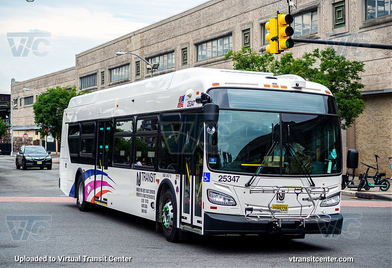 NJ Transit 25347 on Route 31
Keywords: NJT Bus;NJ Transit;New Flyer XD40