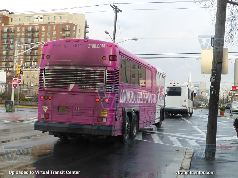 NJ Transit 7911 on Route 190
7911 on Route 190 heading to NYC PABT
