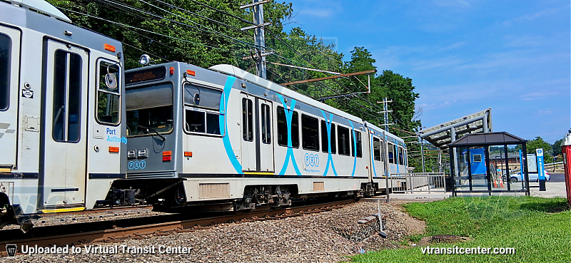 PRT "The T" Light Rail 4225 on Red Line at Washington Jct
4225 on the NB Red Line via Allentown
