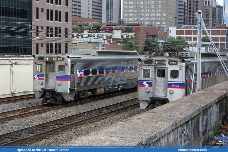 SEPTA Silverliner IV 172 and 289
SEPTA Regional Rail Lines
GE Silverliner IV
Leaving the 20th Street Portal, towards 30th Street, Philadelphia, PA
Keywords: SEPTARR;GE