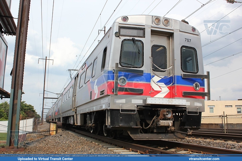 SEPTA Silverliner V 707 Leads Trenton Line
Trenton Line to Center City
Hyundai-Rotem Silverliner V
Bridesburg Station, Philadelphia, PA
