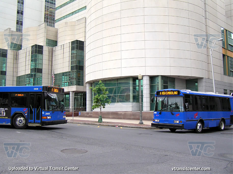 CAT Harrisburg 2609 and 2118
Eldorado, meet Gillig
Keywords: CAT Harrisburg