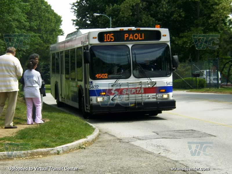 SEPTA 5402 on Route 105
Route 105 to Paoli
Keywords: SEPTA Bus;New Flyer D40LF